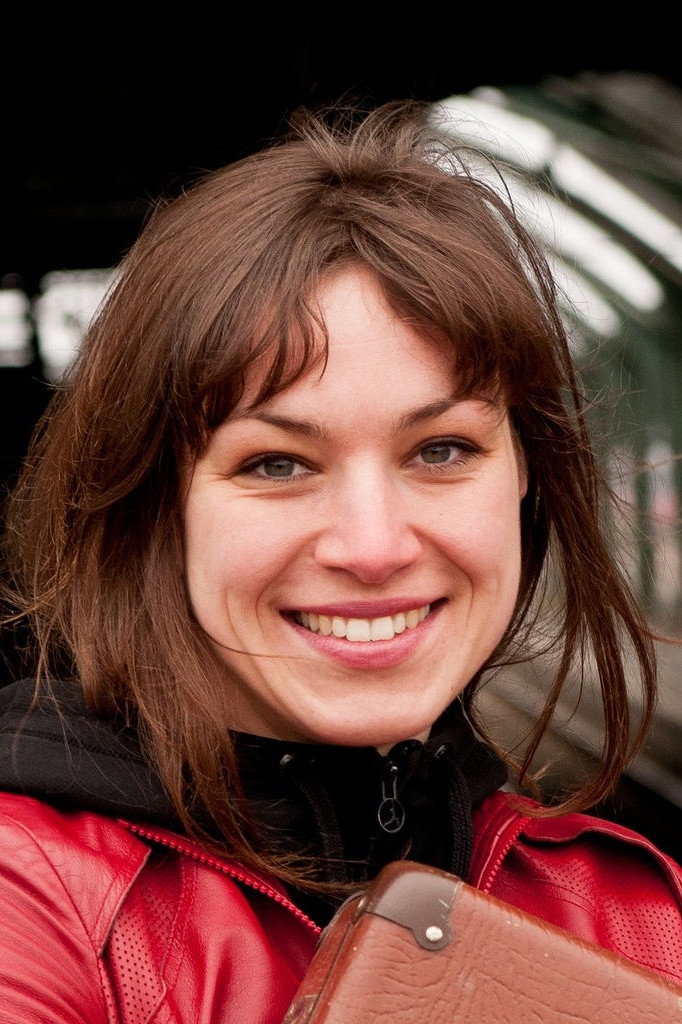 Franziska Hartmann as Sandra in Monster im Kopf