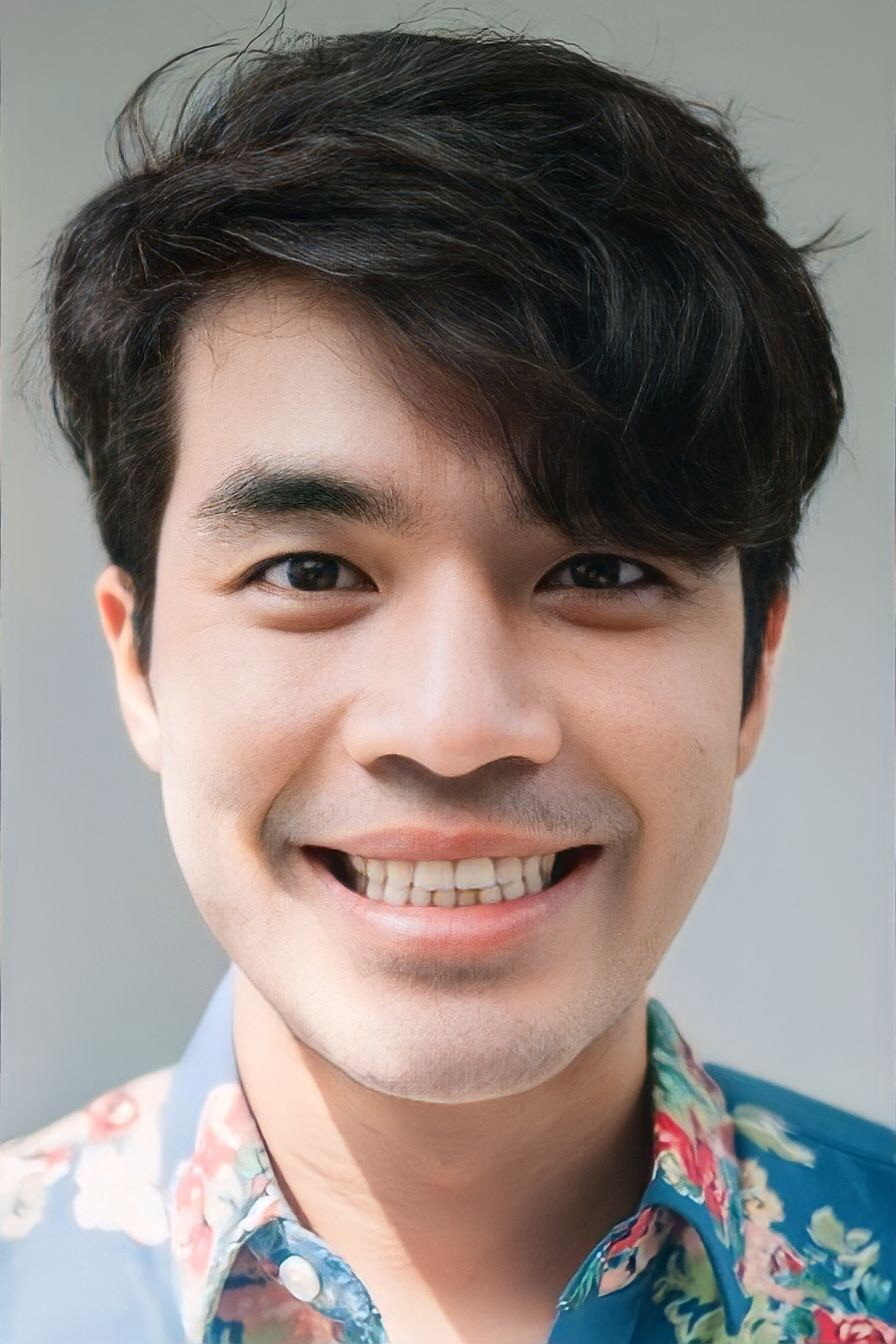 ธนกฤต พานิชวิทย์ as Paul in Embraced with Love