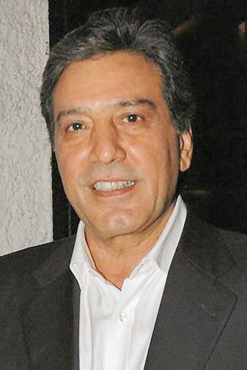 Javed Sheikh as Iftikhar in Kabhi Main Kabhi Tum