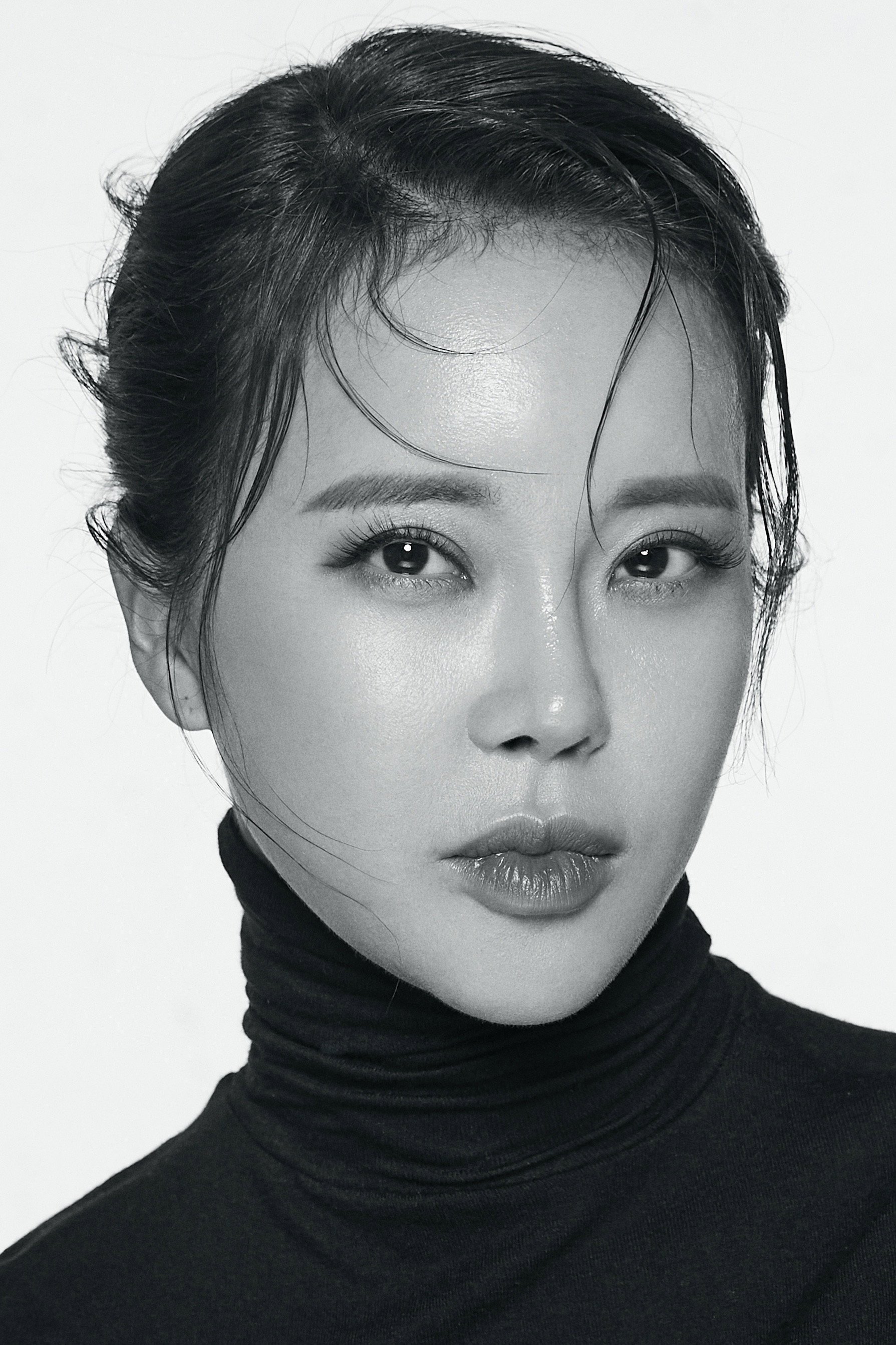 백지영 as Self - Judge in Sing Again