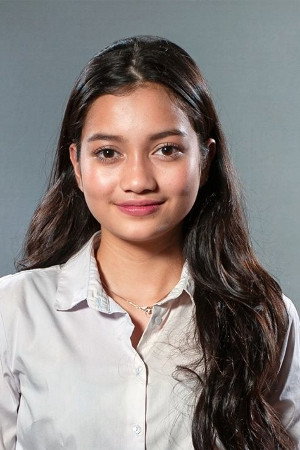 Nadia Bulan Sofya as Alana in Pulung Gantung: Pati Ngendat