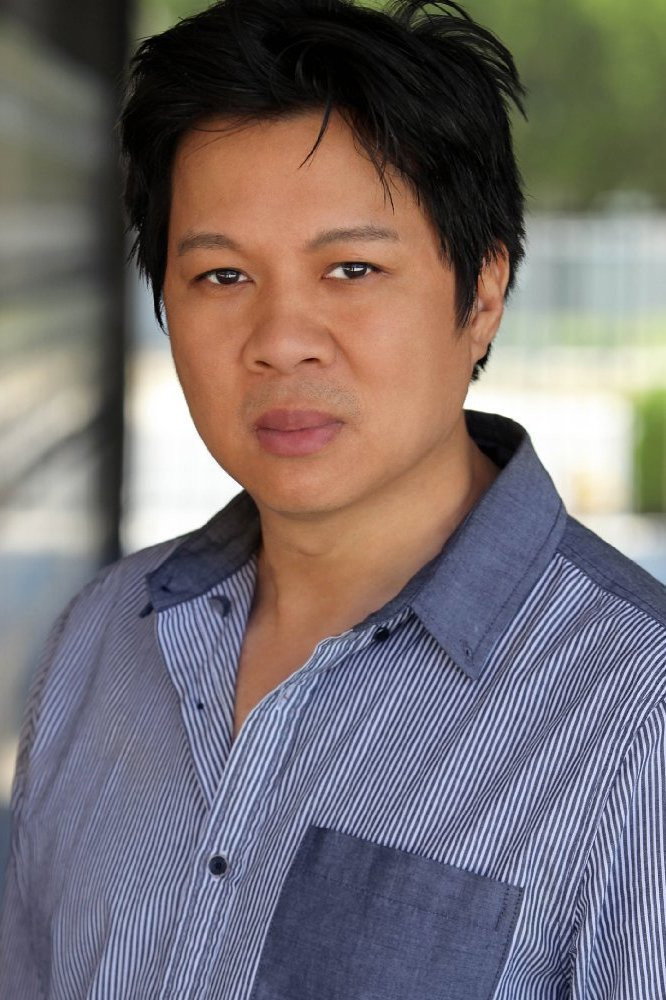 Chi Muoi Lo as Dr. Greg Lee in The Relic