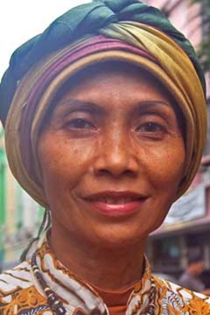Elly D. Luthan as Rahma Saidah in Satan's Slaves