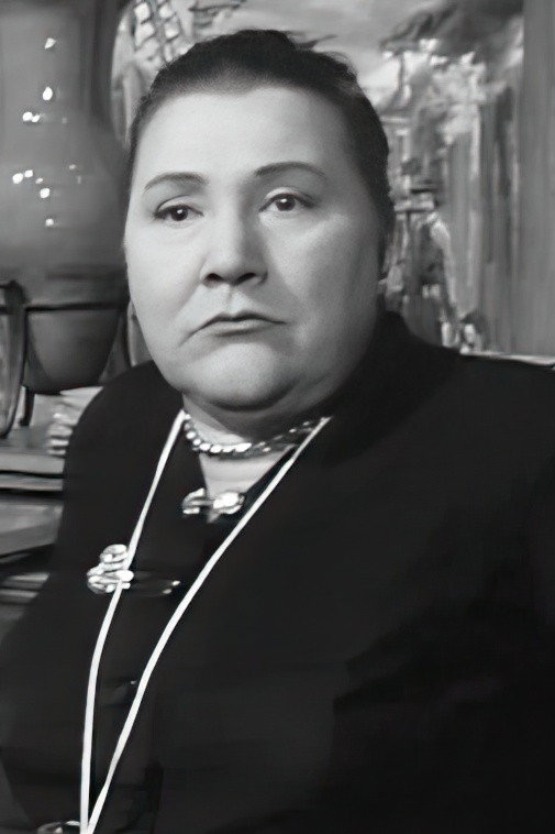 Milly Mathis as La concierge in Jacques et Jacotte