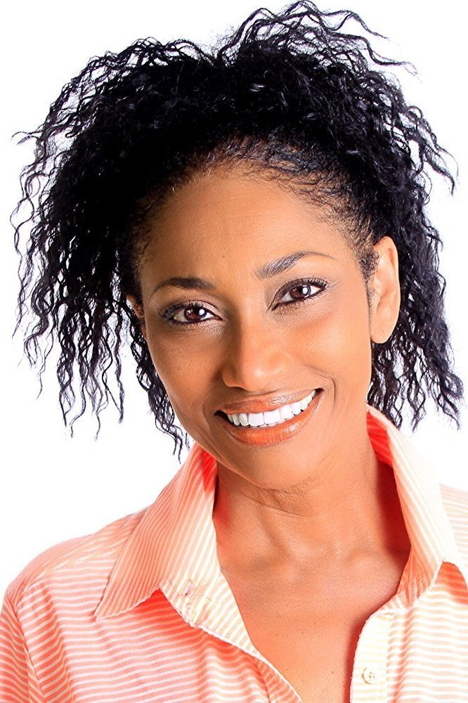 Pamella D'Pella as Ros in Uncaged