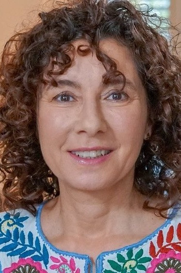 Maria Ketikidou as Martina Fuchs in Leonie Löwenherz