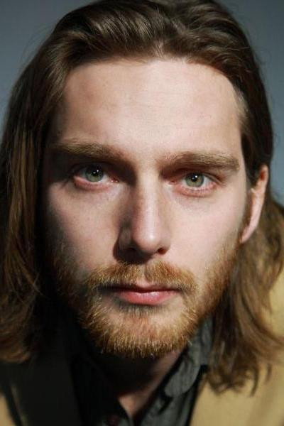 Reinout Scholten van Aschat as Jeffrey in The Dutch Boys