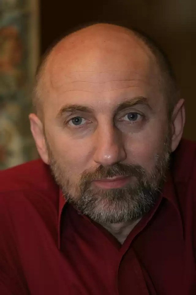 Igor Michalski as Poguilhen in Drugi brzeg