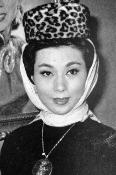 Yu So-Chau as Flying Heroine Ma Chau-wan in The Female King Kong