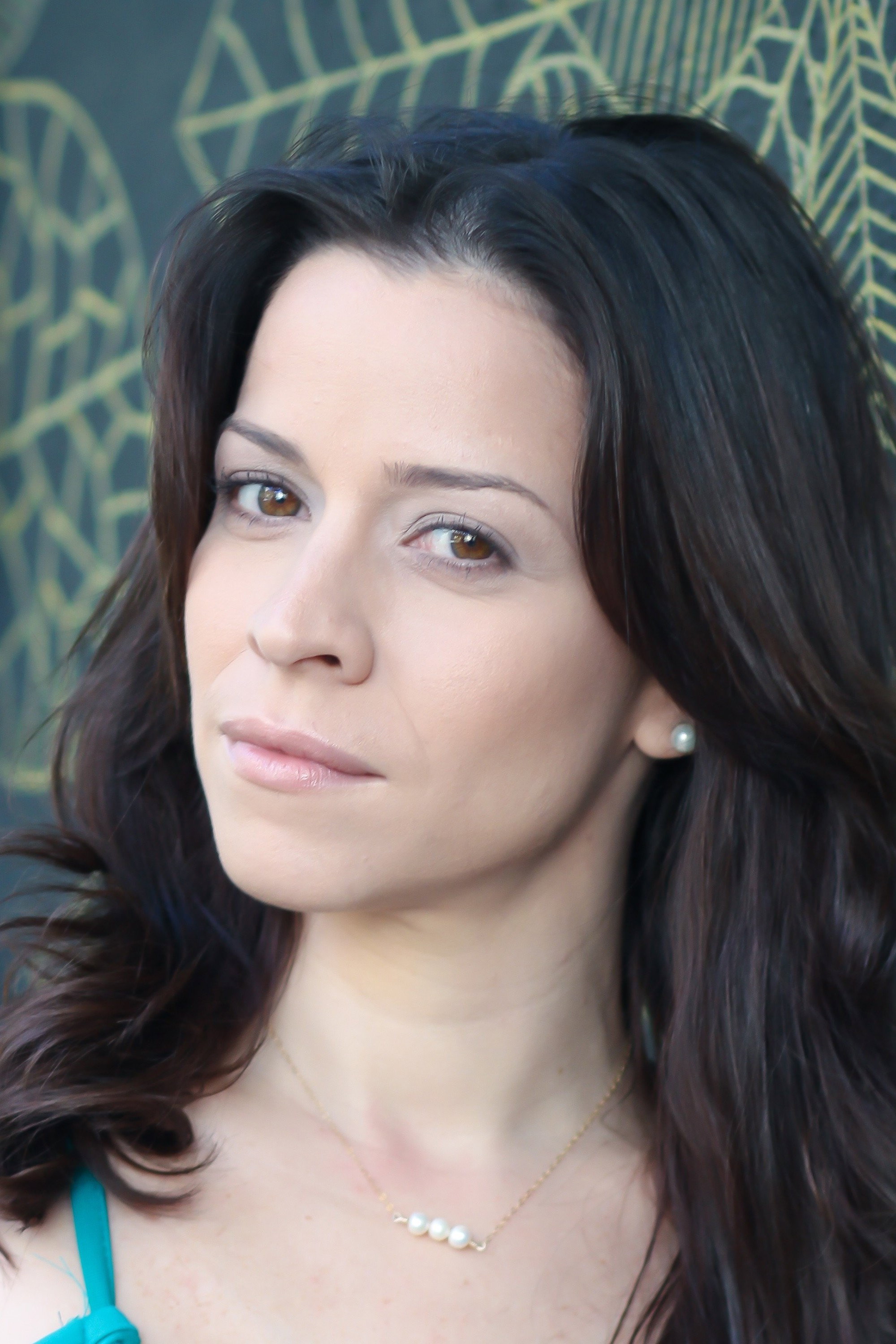 Jazmin Caratini as Yin Dyan in A Place Within