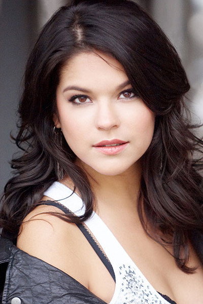 Eva Avila as Tania in The Coyote