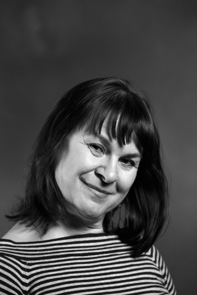 Eila Halonen as Raili in Sujut