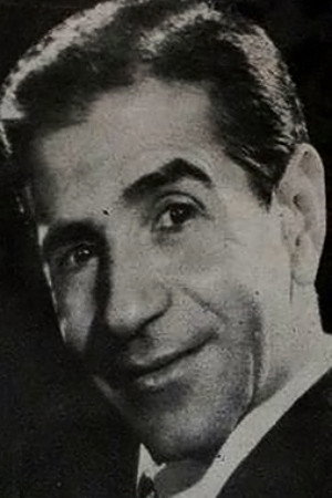 Γιάννης Φέρμης as Isidoros in The Wedding Dance