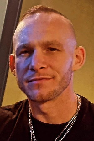 Remi Scholer as Self in Sean Noakes vs. Jermaine Osbourne-Edwards