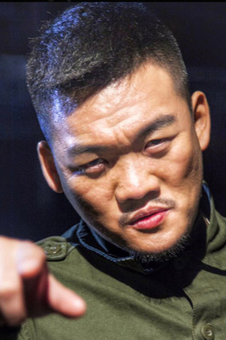 Chen Xingyu as Tang Kai's sidekick in The Heart