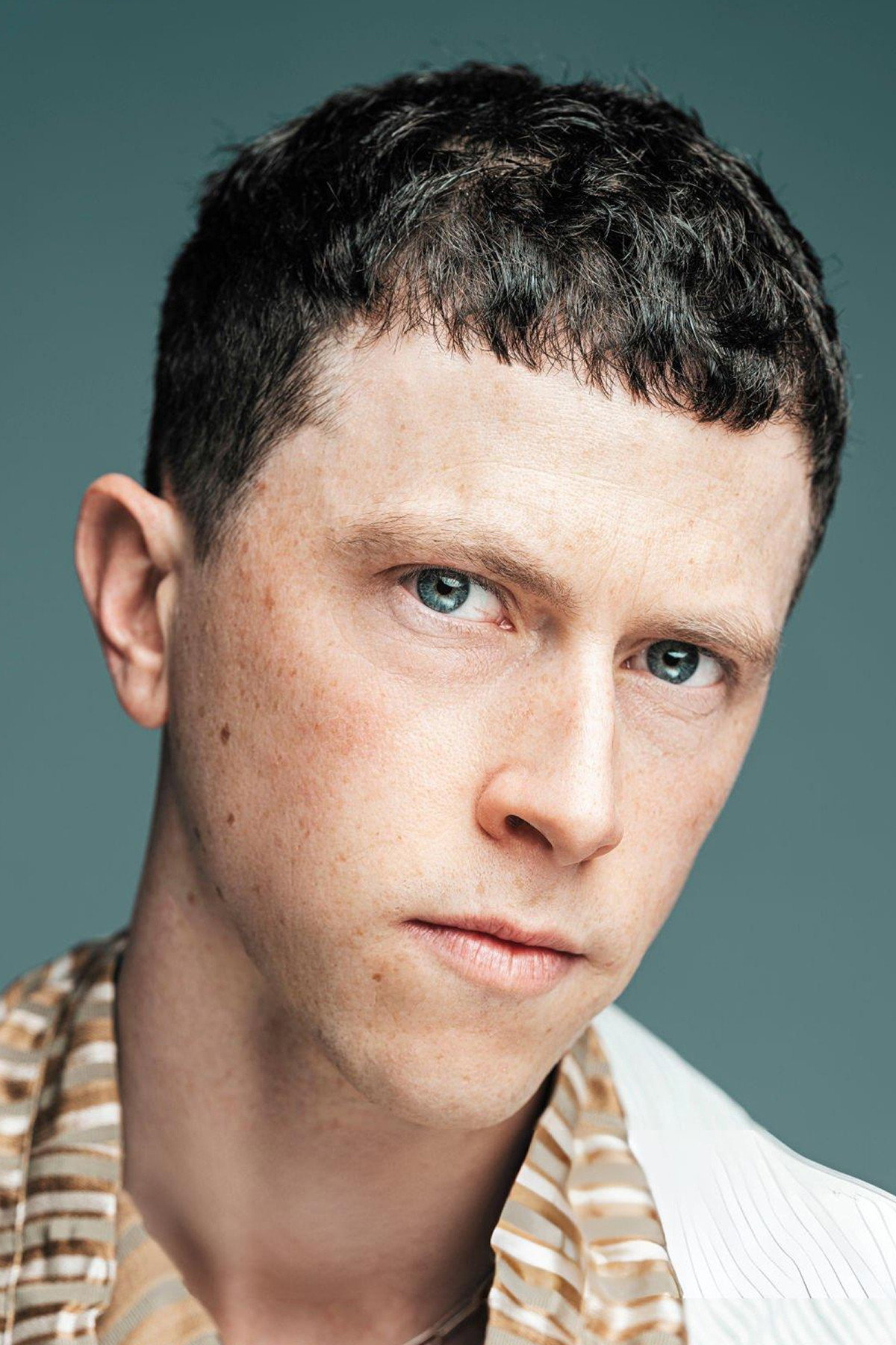 Finnegan Oldfield as Marvin Bijou in Reinventing Marvin