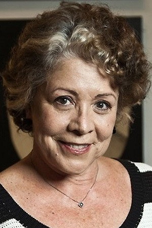 Ângela Leal as Cesarina in Tenda dos Milagres