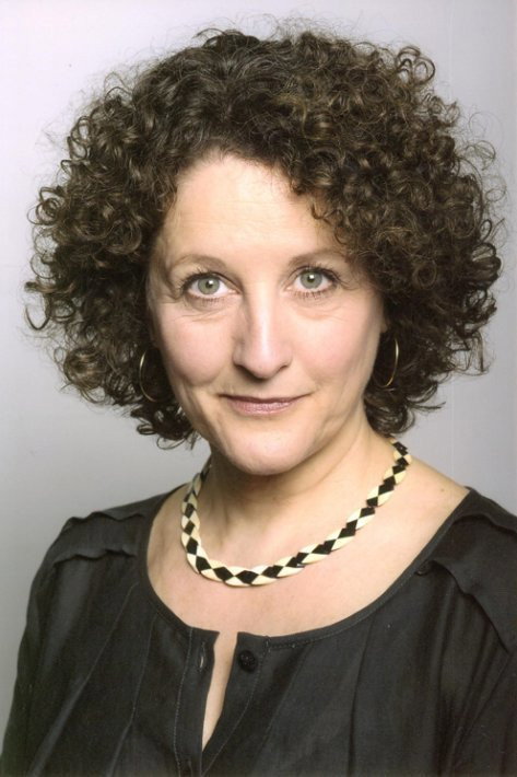 Françoise Gazio as La mère de Blanche in La Meilleure Version de moi-même