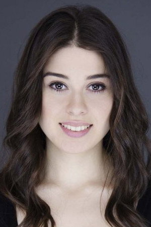 Funda Bostanlık as Yıldız Akarsu in Ruya