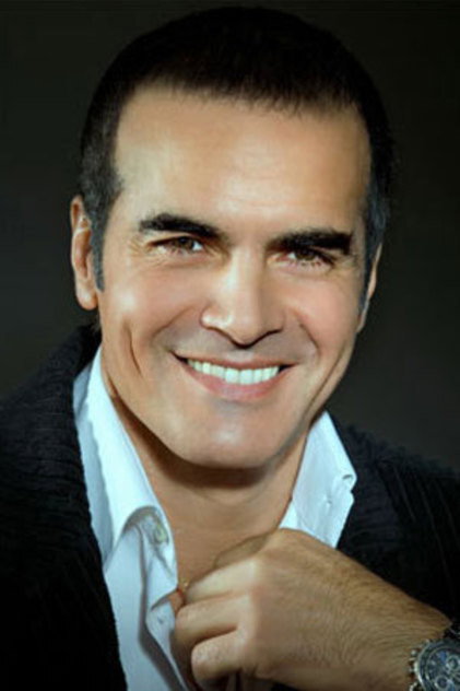 Bruno Minniti as Maestro Marozzi in Pierino torna a scuola