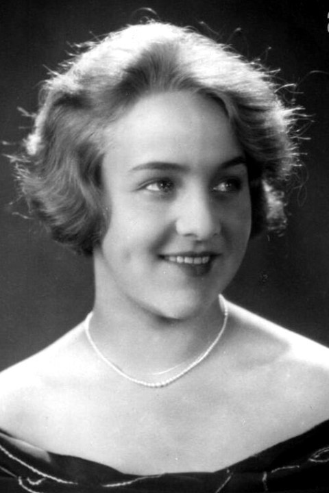 Grete Reinwald as Anna in Jugend