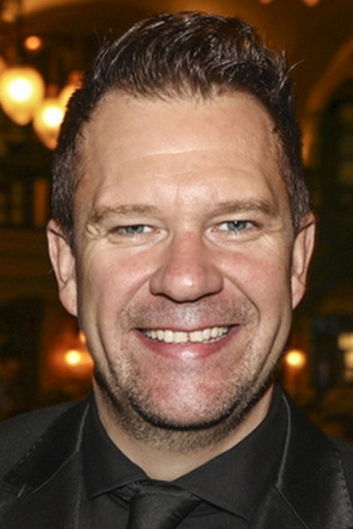 Bjarte Hjelmeland as Konduktør in O' Horten