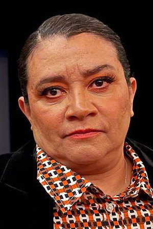 Carmen Ramos as Dra. Tere in Pharmacies