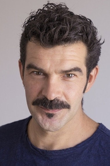 Johnny Montreuil as Benjamin in Menace sur Kermadec