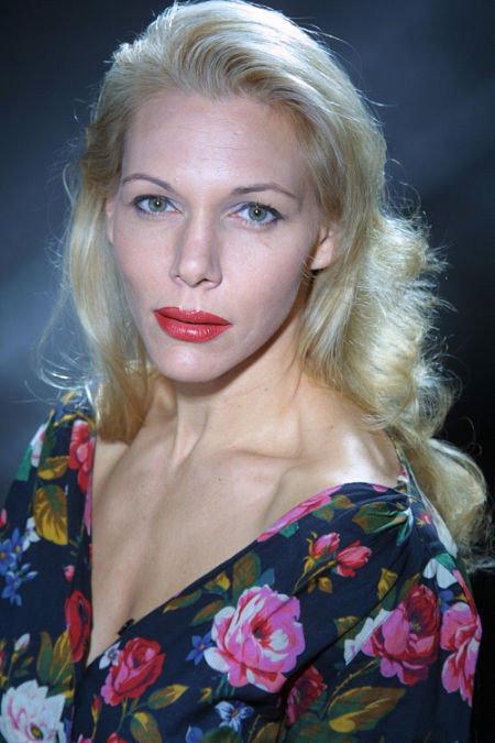 Christina Engelhardt as Rachel in Skinner