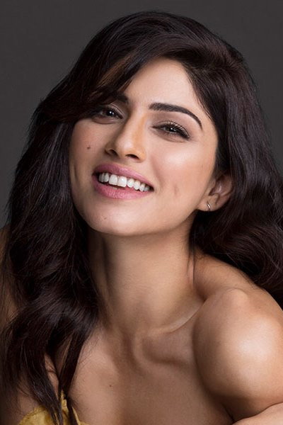 Sapna Pabbi as Daisy Patel in United Kacche