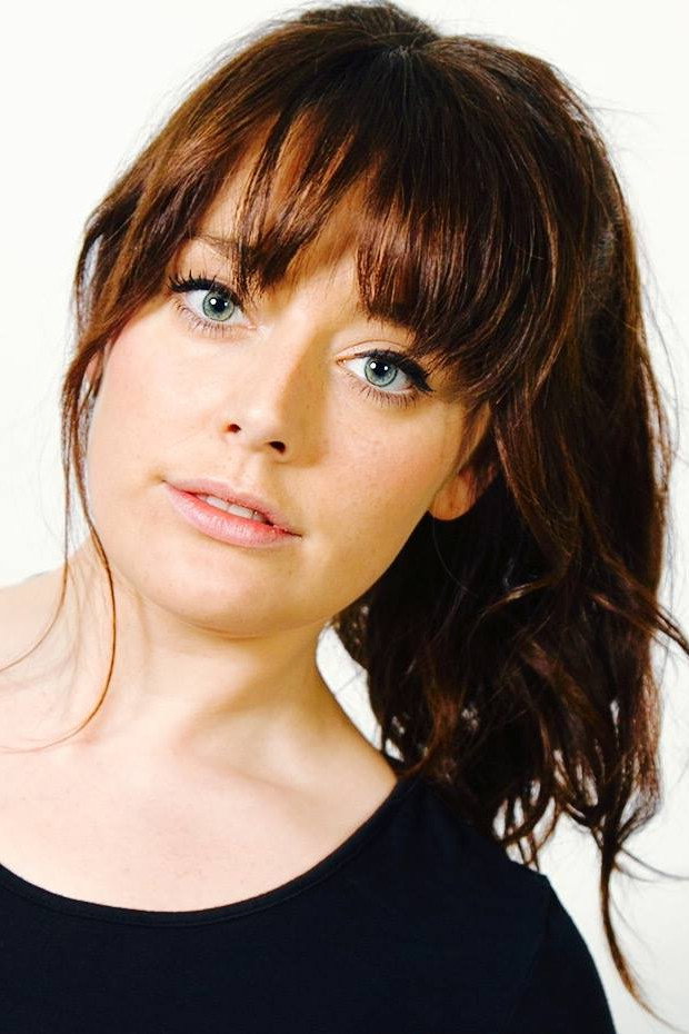 Malin Molin as Elin in Falkenberg Forever