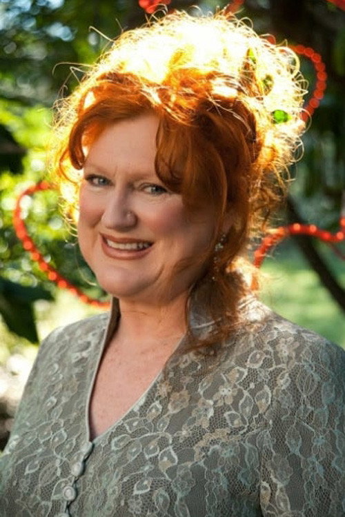 Julie McGregor as Kate O'Brien in Palm Beach