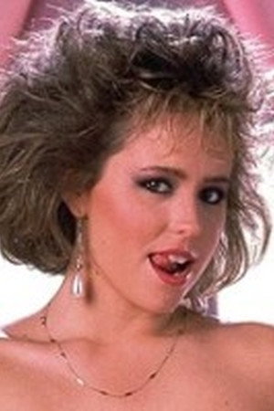 Ali Moore as Babs in Gettin’ Ready