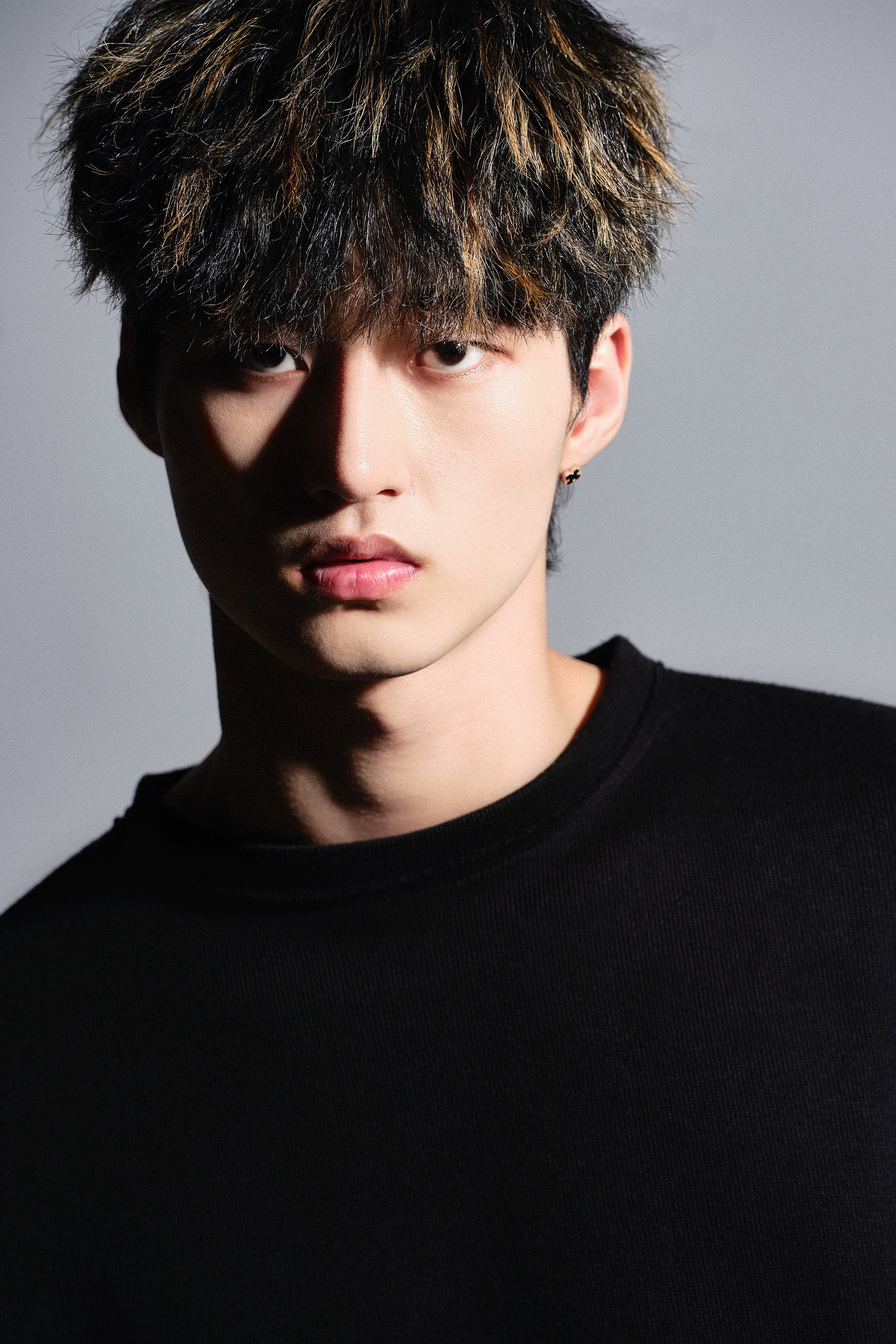 Joo Yoon-chan as Hong Jae-min in High School Return of a Gangster