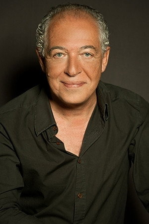 Filipe Crawford as Tio João in As Minhas Férias