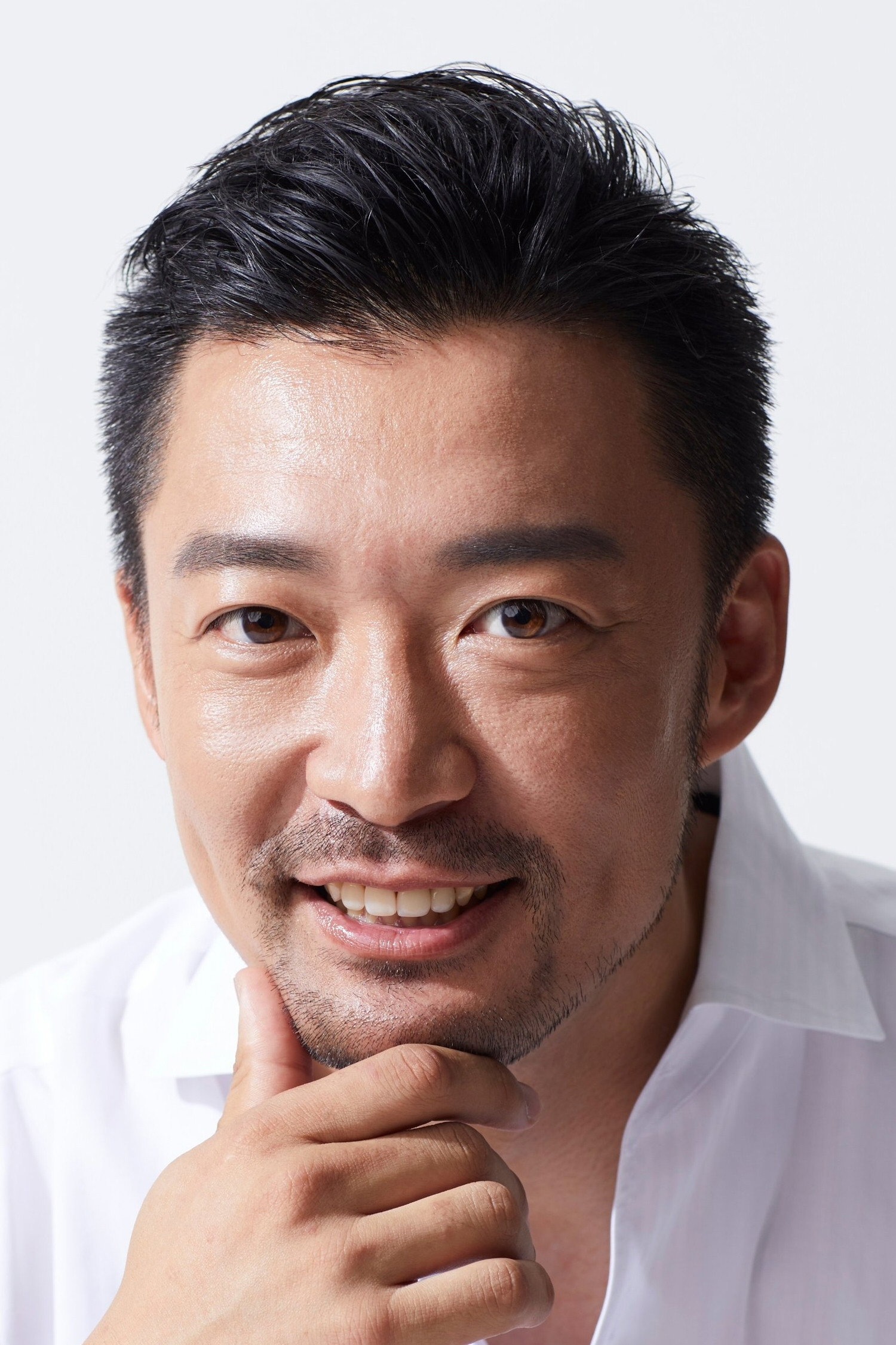 金児憲史 as Rochishin in Kenzo Kitakata: SUIKODEN