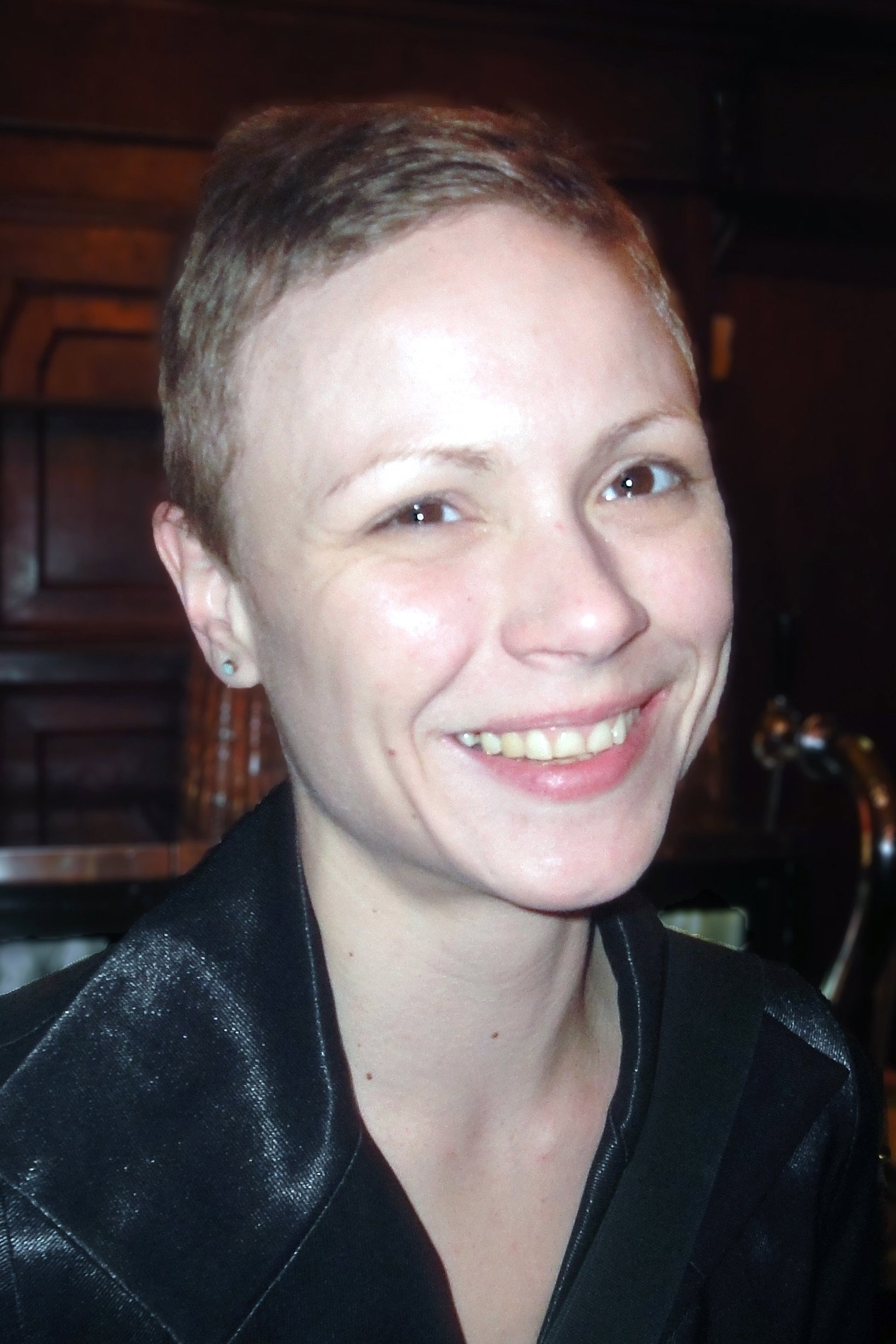 Tóth Orsolya as Zarin (as Orsi Toth) in Women Without Men