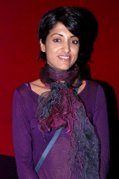 Jesse Randhawa as Anuja in Gulaal