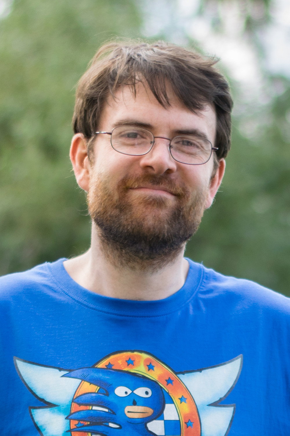 Frédéric Molas as Vendeur du magasin de jeu rétro in La cartouche