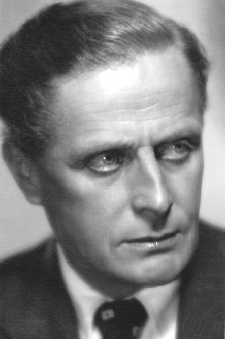 Zvonimir Rogoz as Ervín Herold in Z bláta do louže