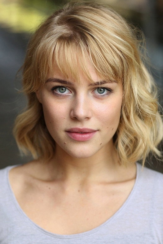 Hannah van der Westhuysen as Stella in Fate: The Winx Saga