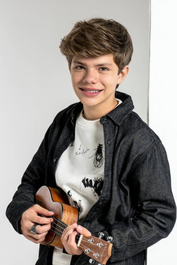 Nicolás Pindas as Quique in La CQ: Nuevo ingreso