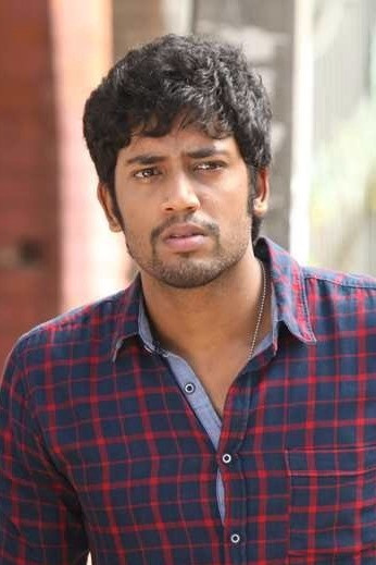 Umapathy Ramaiah as Sundhar in Pithala Maathi
