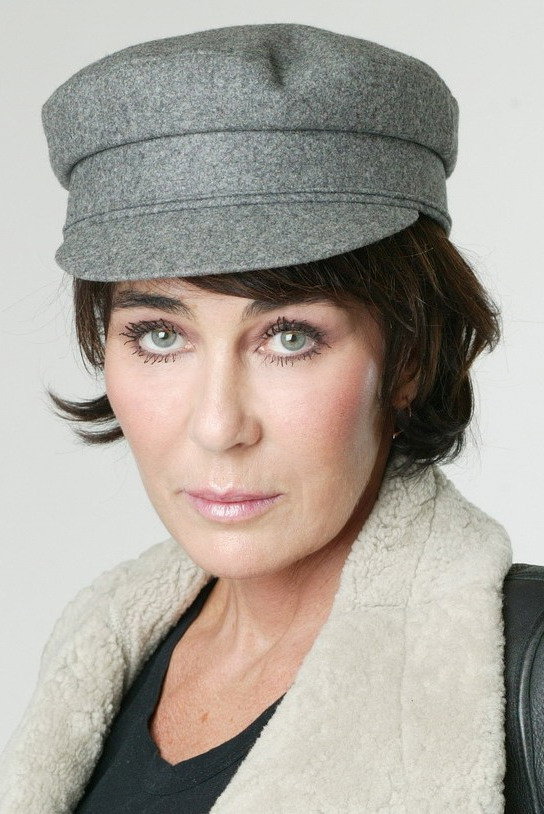 Ioana Pavelescu as Doina in Astray
