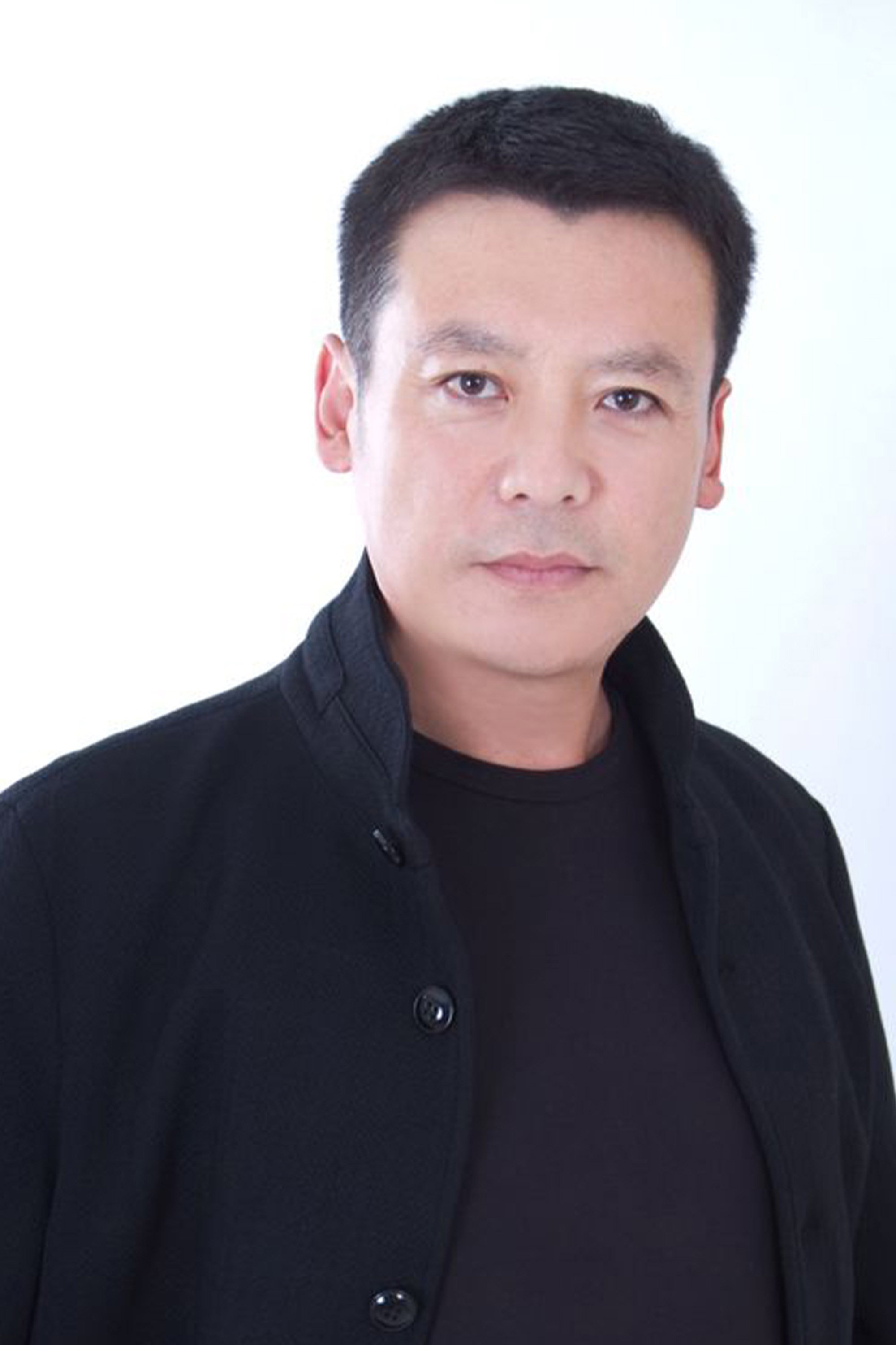 Tong Fan as Song Qi in Fen Jie Xian
