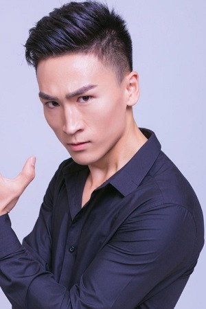 李昊林 as A-Song in The Maid of the Blind Master