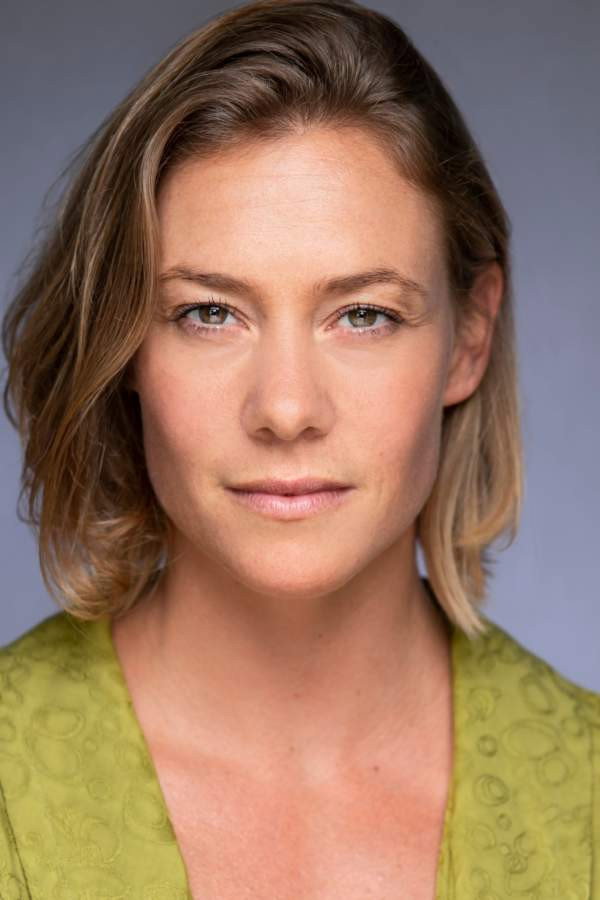 Tineke Ann Robson as Adeline in Play Me, I'm Yours