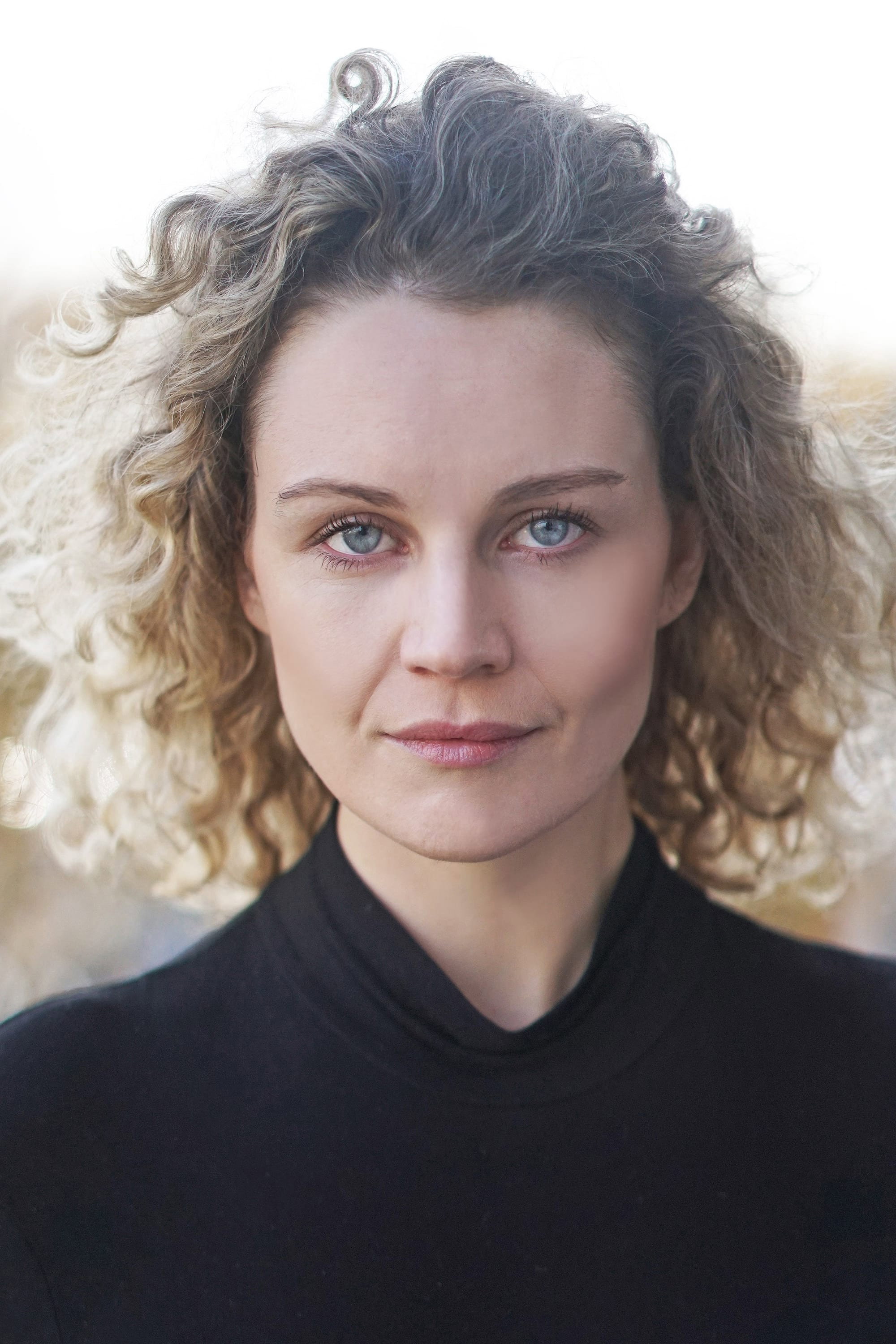 Karen Connell as Nora in My Norwegian Holiday