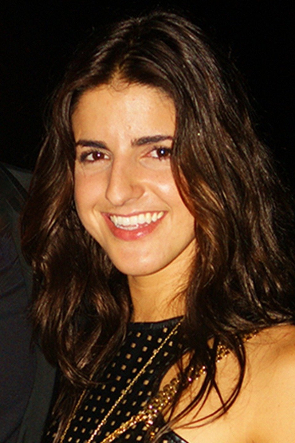 Elise Avellan as Lola in Two Scoops