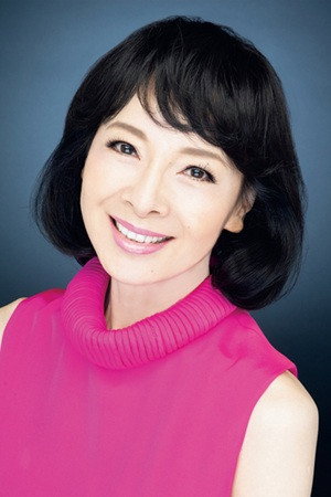 由美かおる as 阿部玲子 in Japan Sinks